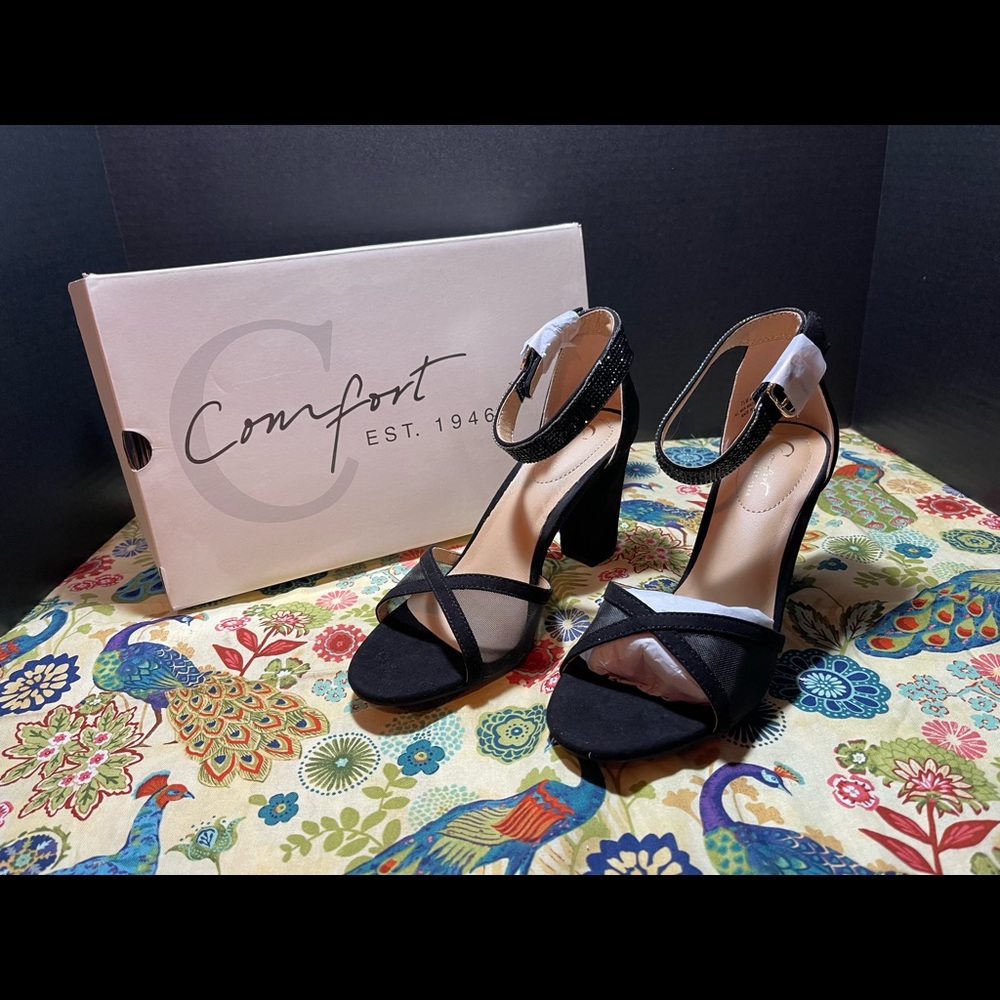 Cato heels with glittery strap around the ankle. Super cute for the holidays